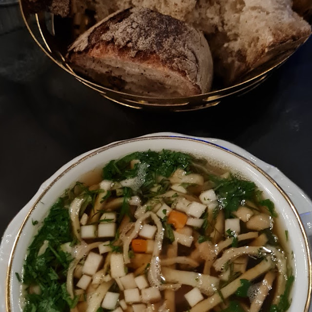 Rinderkraftbrühe Á La Hochzeitssuppe