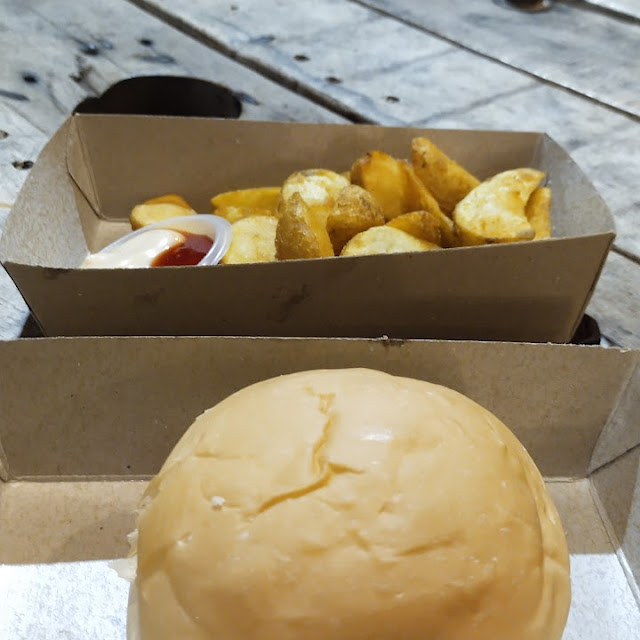 Lamb Cheeseburger