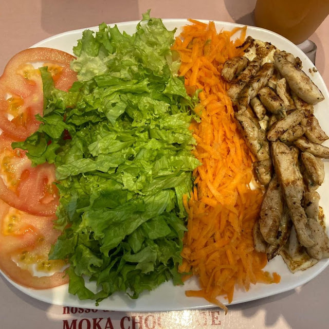 Salada Com Frango