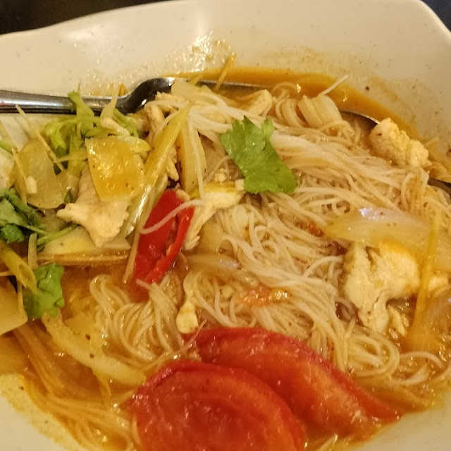 Mihun Tom Yum Soup