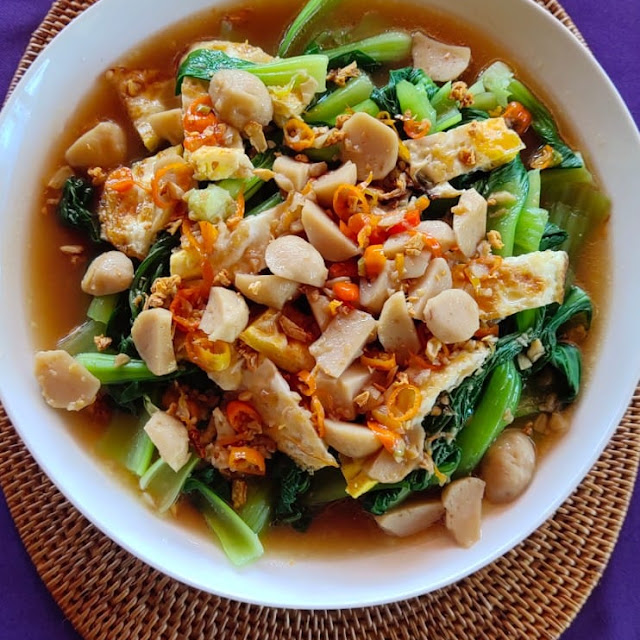 Pokcoy with Sauce Tiram