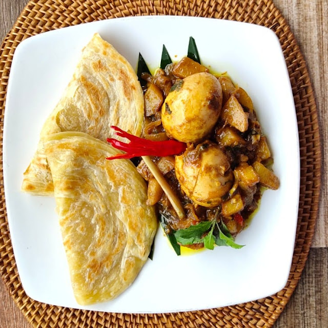 Egg Curry with Capati