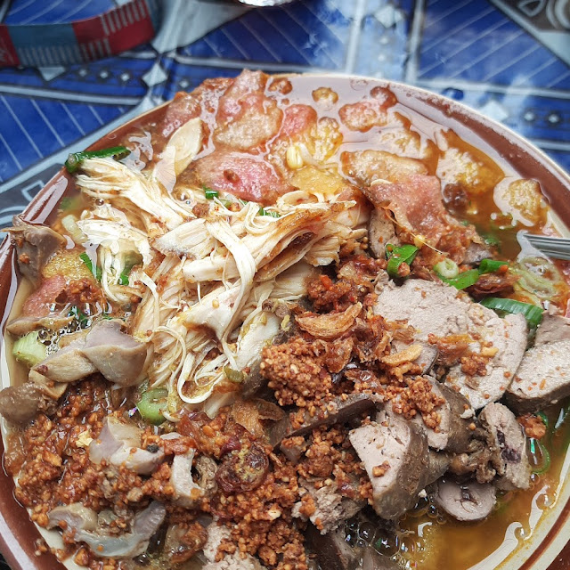 Soto Ati Dan Daging Ayam