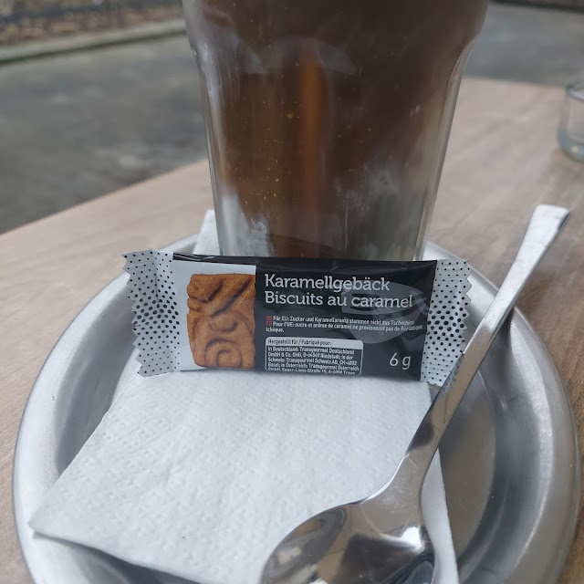 Eiskaffe-mit Einem Keks