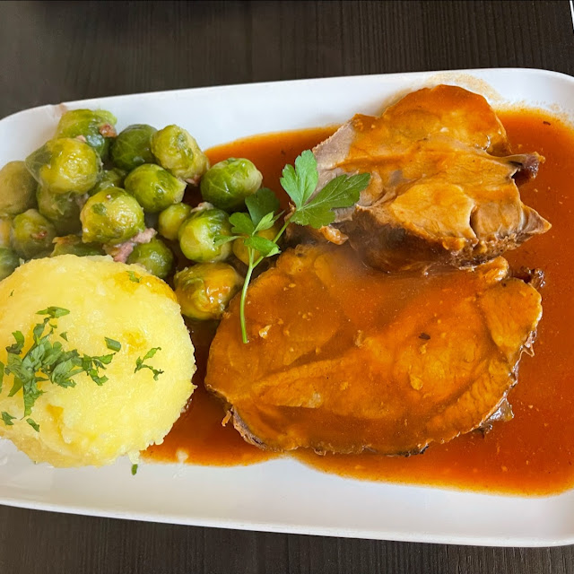Schweinebraten Mit Rosenkohl