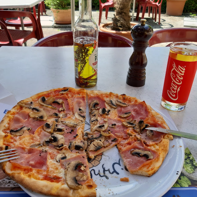 Prosciutto E Funghi