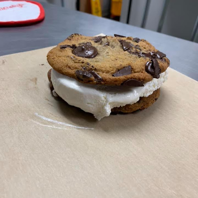 Ice Cream Sandwich