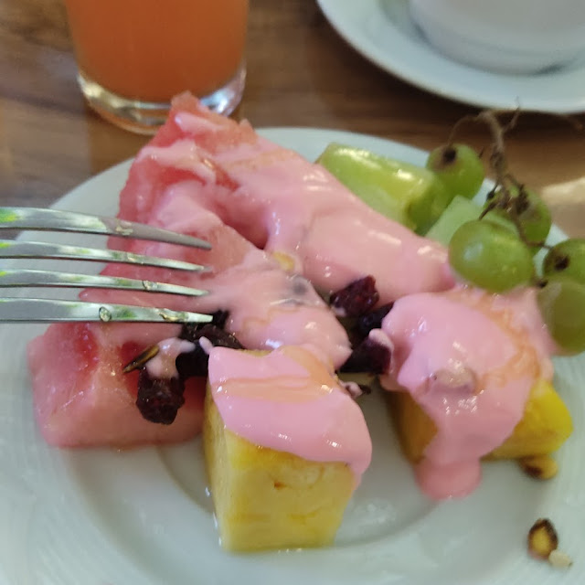 Fruta Con Yogurt