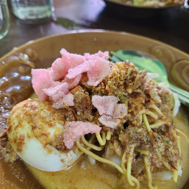 Lontong Pecel