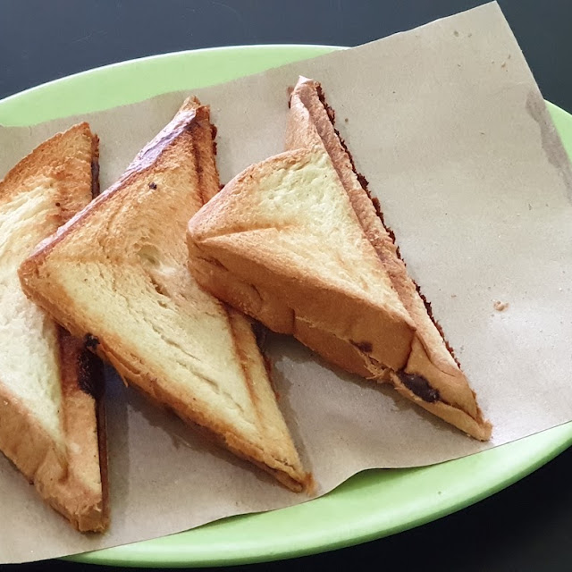 Roti Bakar Coklat