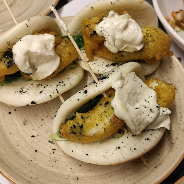 Pan Bao de Calamares Con Wakame Y Alioli