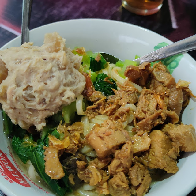 Mie Ayam Baso Urat
