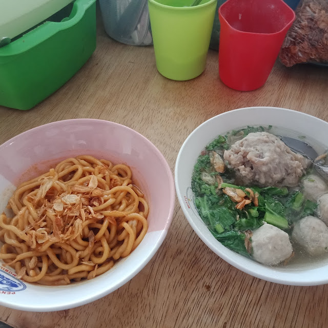 Mie Yamin Baso Urat
