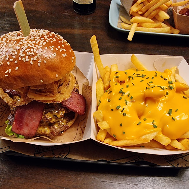 Heisenburger with Turkey Rashers and Nacho Cheese Fries