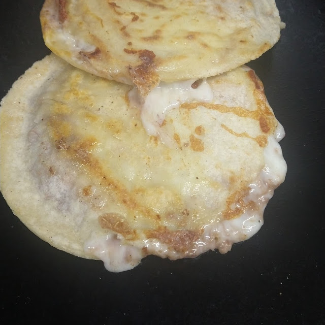 Frijoles Con Queso