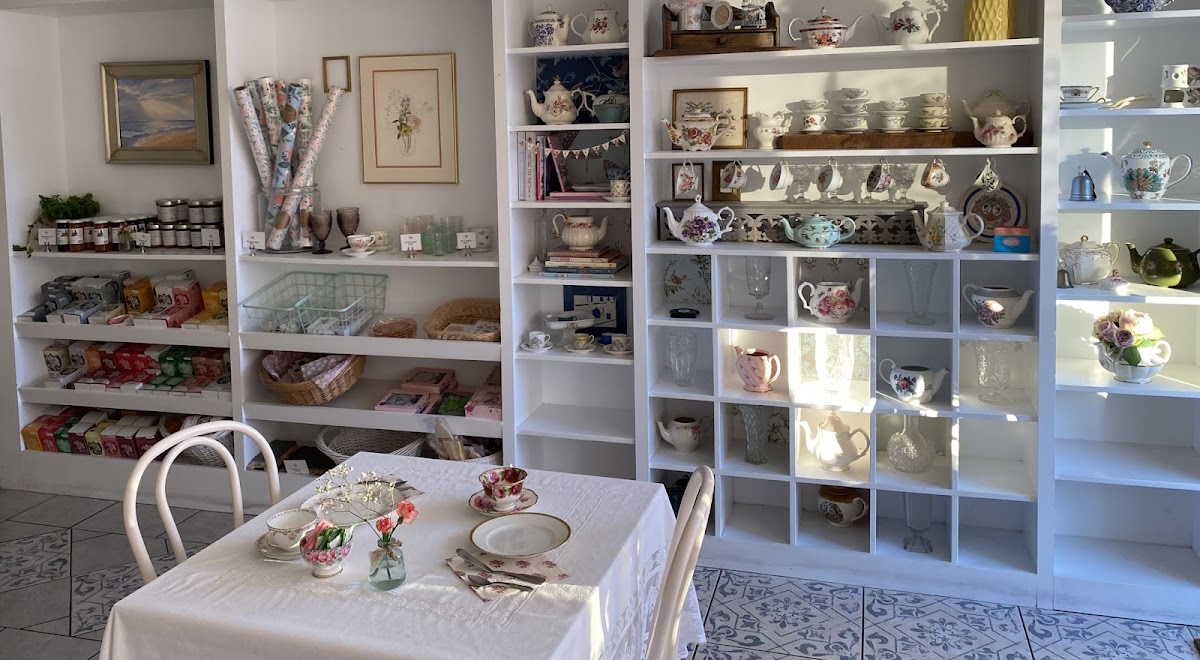 The Vintage Tea and Cake Company Belmont
