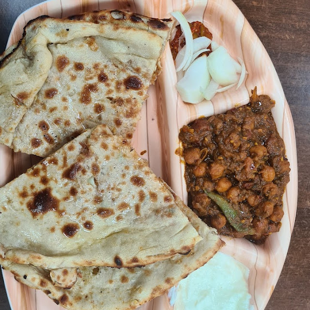 Amritsari Kulcha and Chole