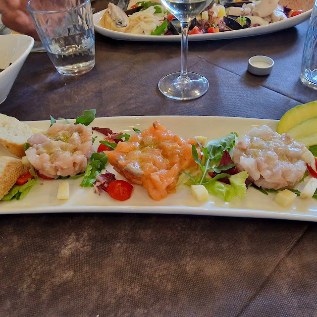 Tris Di Tartare Con Frutta Esotica