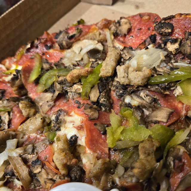 Gangster Pizza with Green Pepper Added