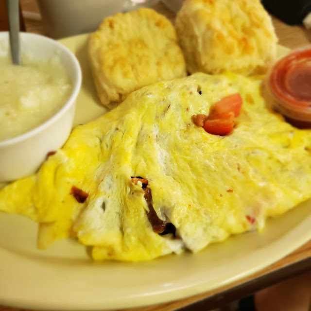 Vegetable Omelette with Grits and Biscuits