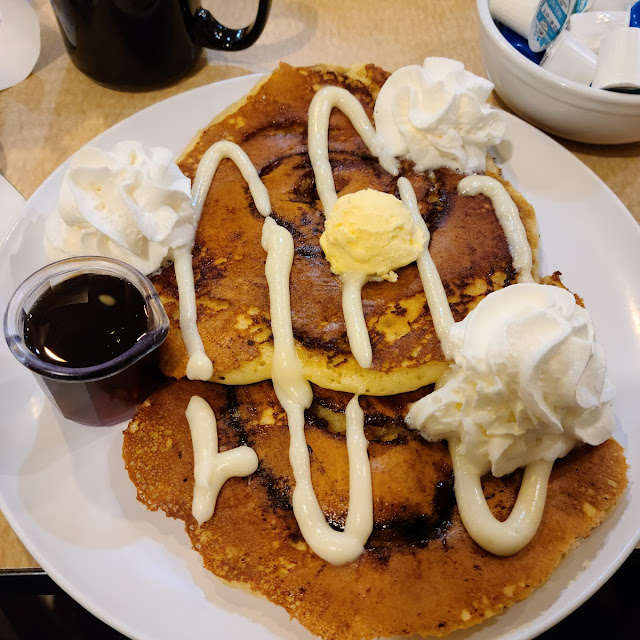 Cinnamon Hotcakes