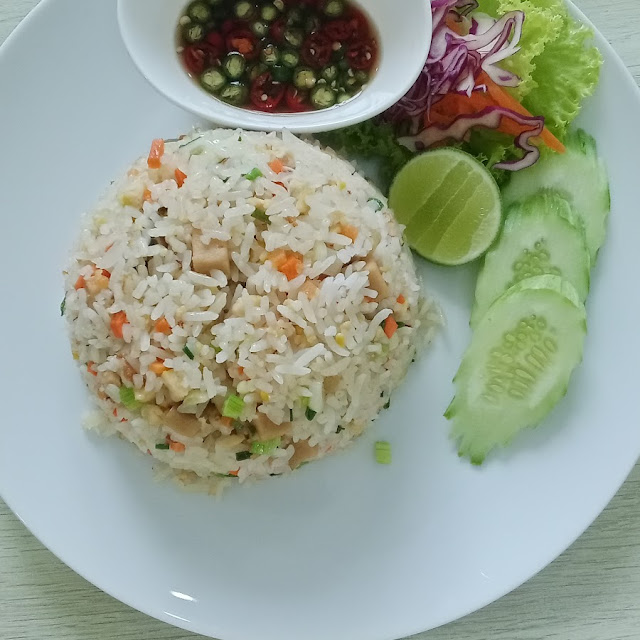ข้าวผัดปลาเค็มเจ vegetarian salted fish fried rice