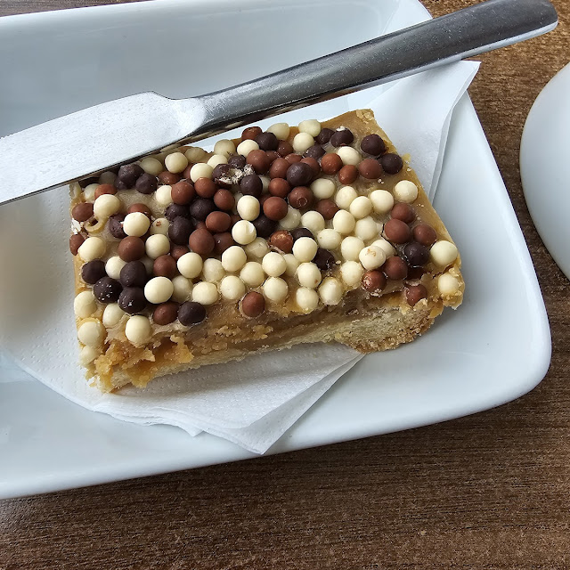 Nonnie' Marvellous Millionaire's Shortbread