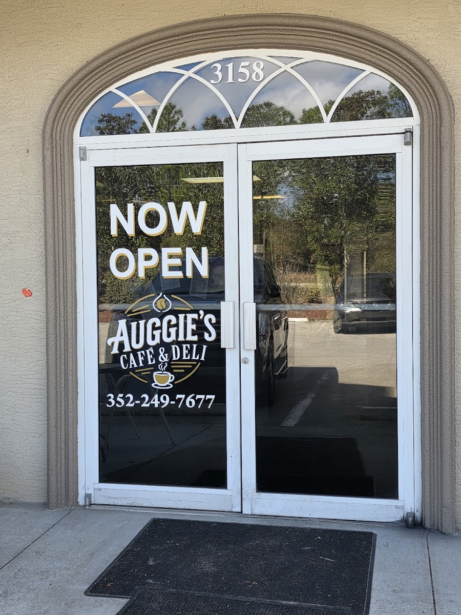 Auggie's Cafe & Deli