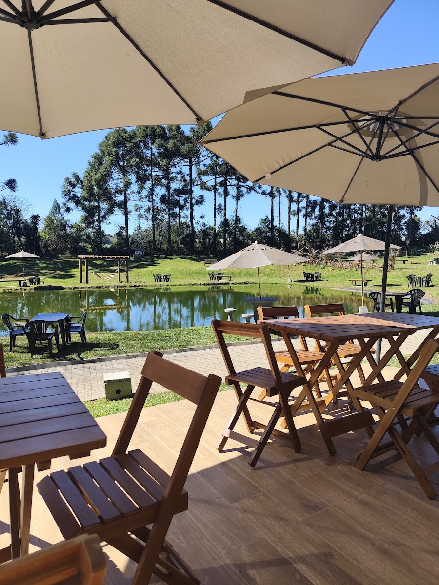 Canto verde Restaurante o maior Pesqueiro dos campos Gerais