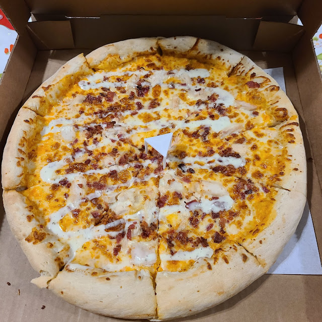 Hot Chick Pizza