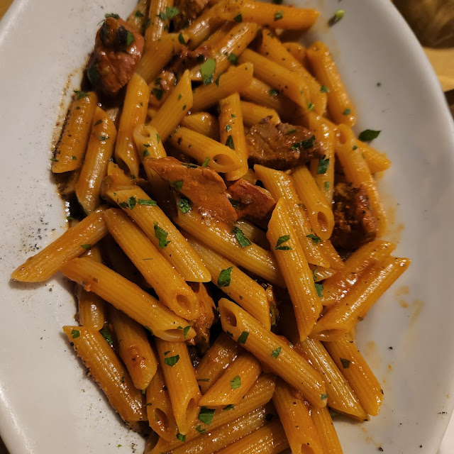 Penne Puttanesca E Tonno