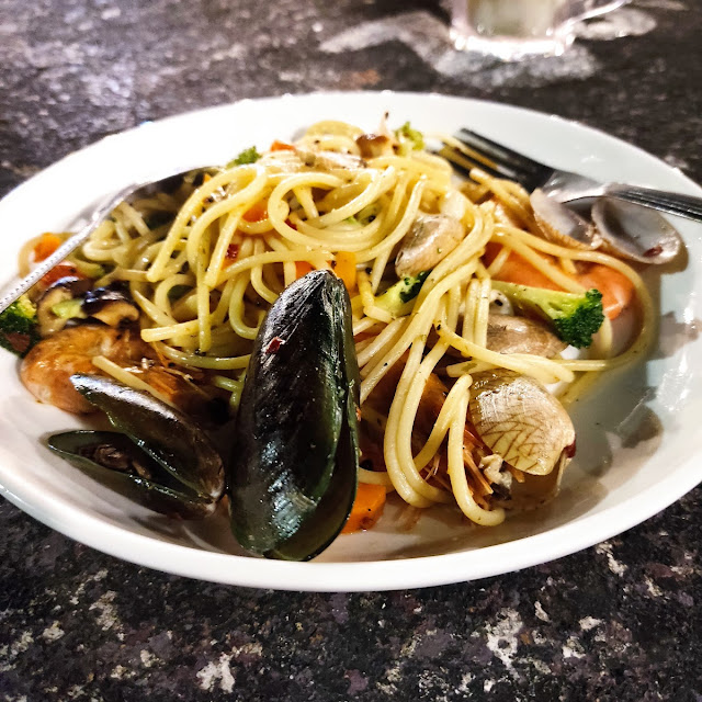 Seafood Aglio Olio