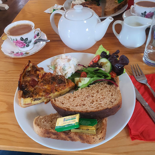 Ham and Mushroom Quiche
