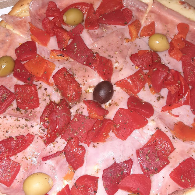 De Jamón Y Morrones