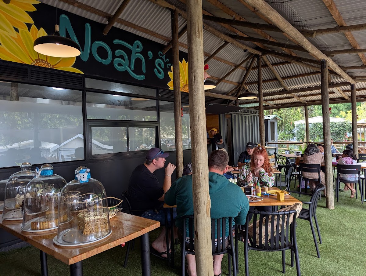 Noah's Cafe