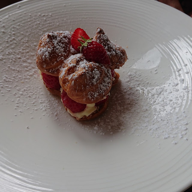 Paris Bre Aux Fraises Et Praliné