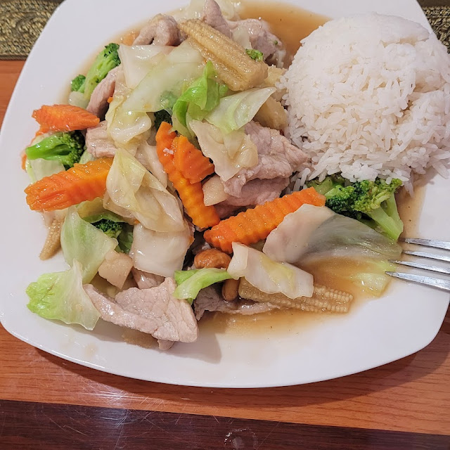 Vegetable Stir Fry with Pork and White Rice