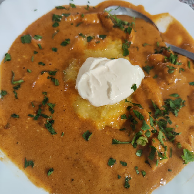 Paprikas De Pui