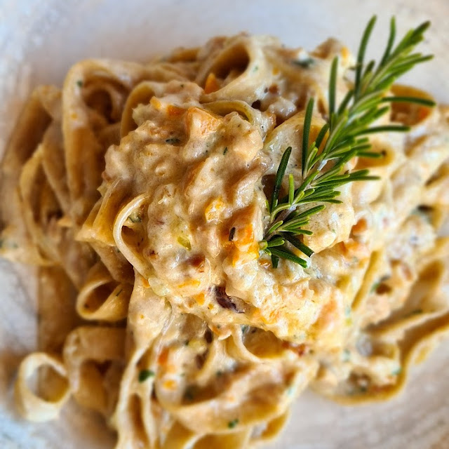 Tagliatelle Al Ragù Di Coniglio