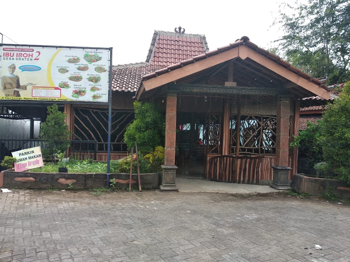 Rumah Makan Lesehan Ibu Iroh 2