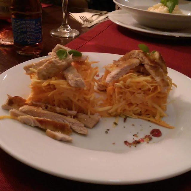 Salata De Crudități Cu Pui