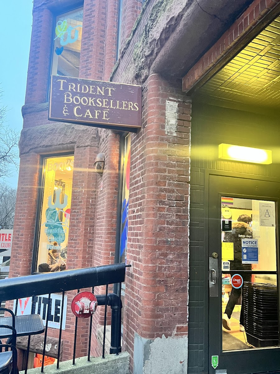 Trident Booksellers & Cafe