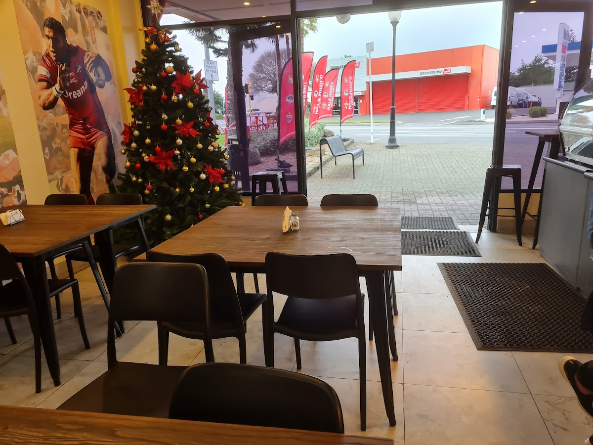Hala Hihifo Kitchen & Grill