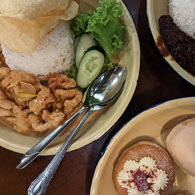Nasi Lemak Ayam Crispy & Donuts