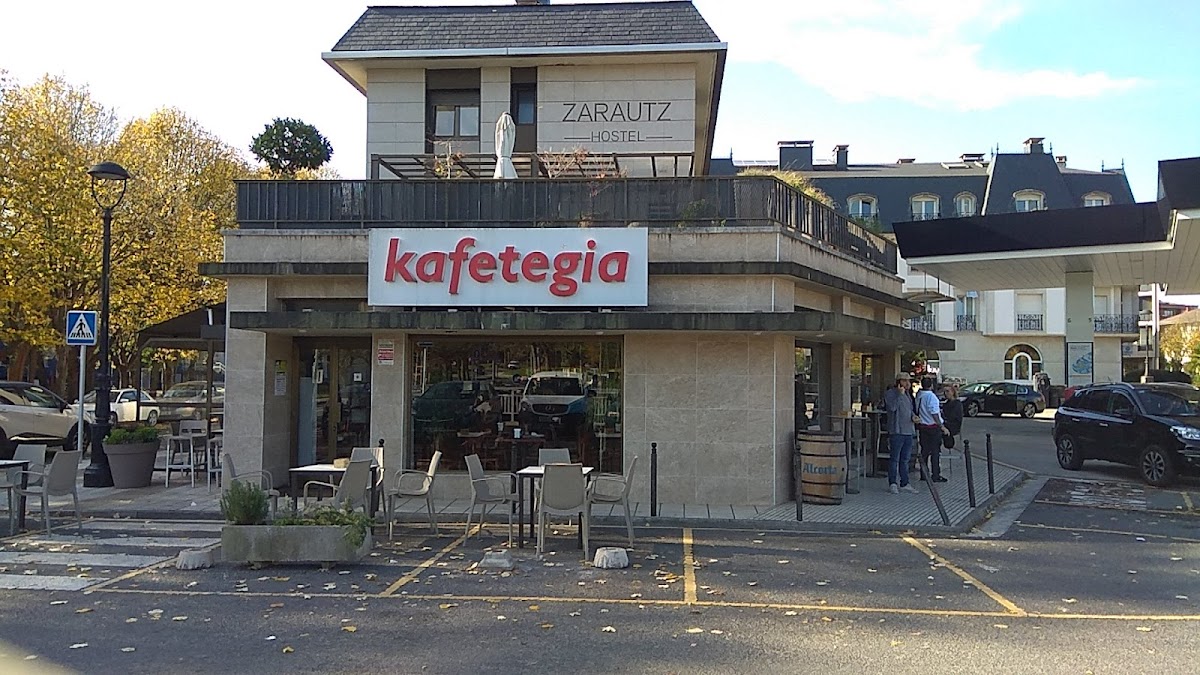 Cafetería Surtidor