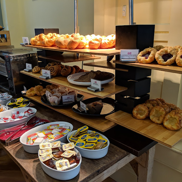 Breakfast Bar Croissants