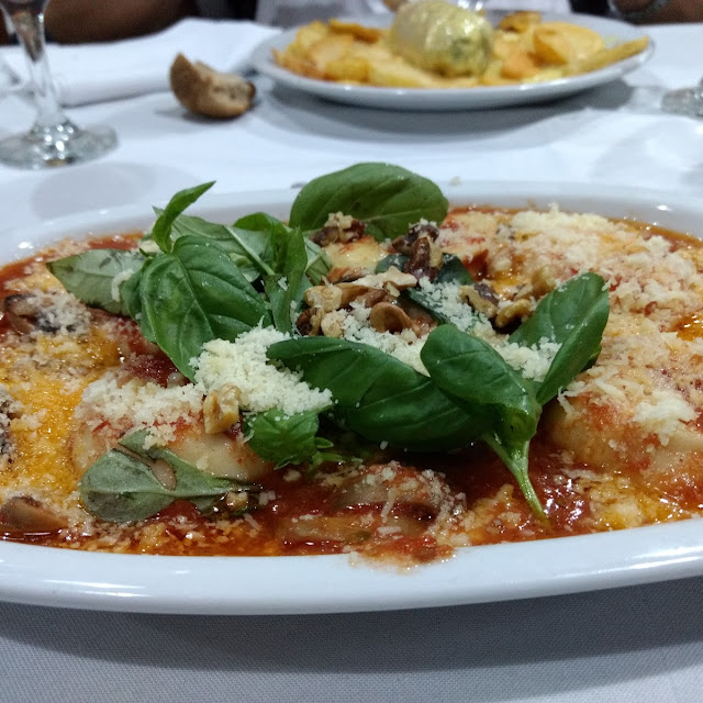 Sorrentinos Con Salsa Italiana