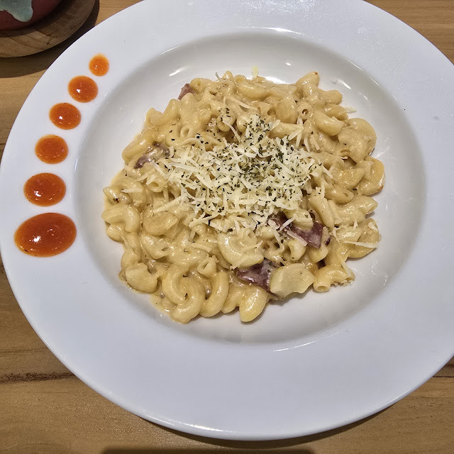 Mac N Cheese