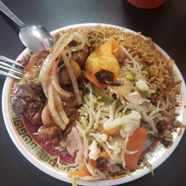 Shop Suey Y Costillas de Puerco