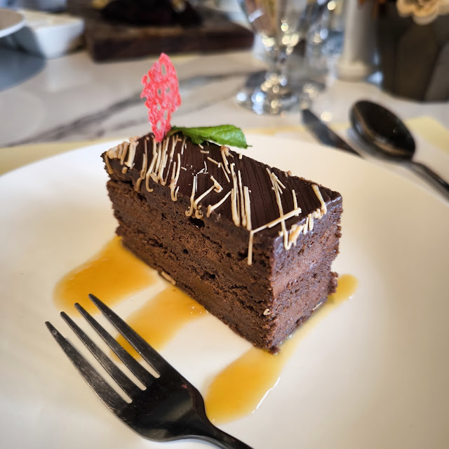 Flourless Chocolate Cake